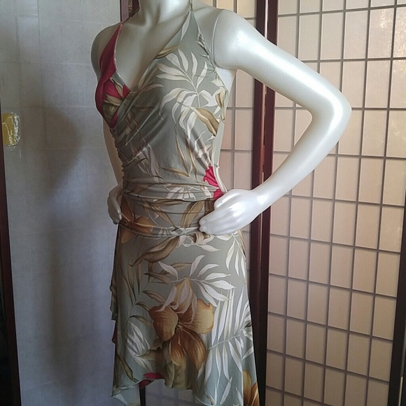 Dress - Picture 2 of 8